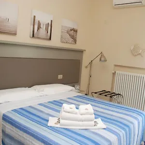 La Regina Di Bed & Breakfast Rimini